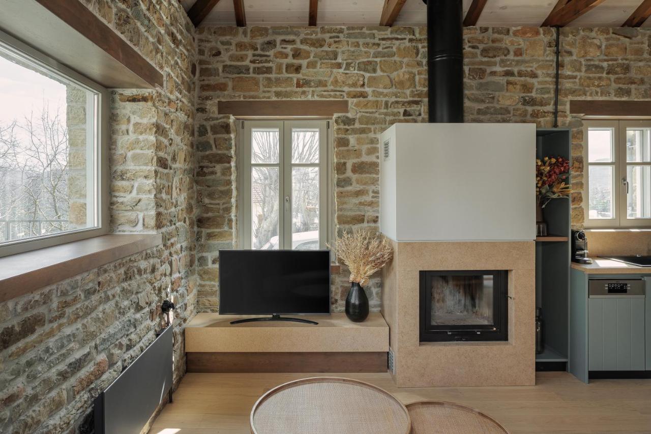 Lozart Traditional Stone House Elliniko  ภายนอก รูปภาพ